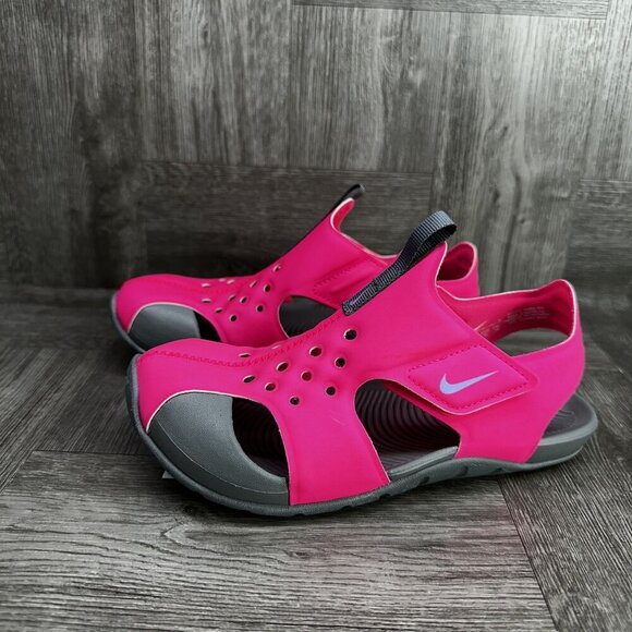Nike Sunray Protect 2 Kids size 1Y Hot Pink Grey Water Shoes - Picture 4 of 8